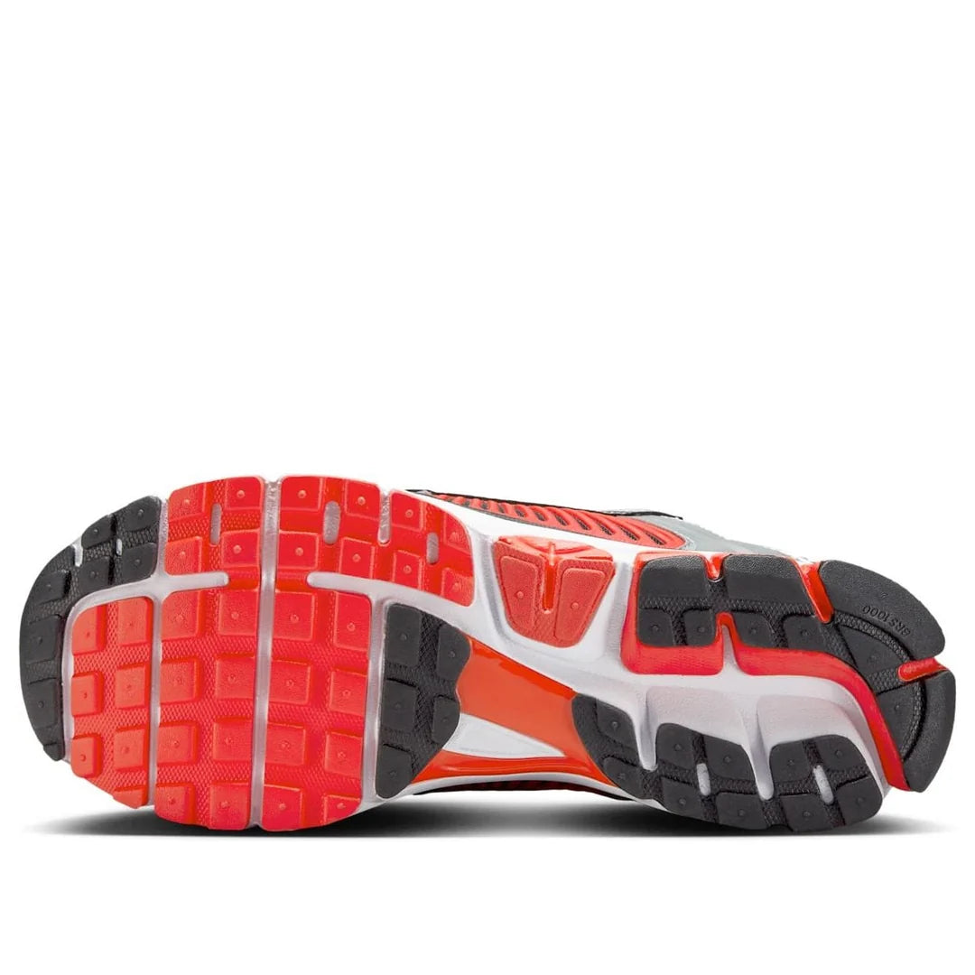 Air Zoom Vomero 5 'Bright Crimson Metallic Silver'