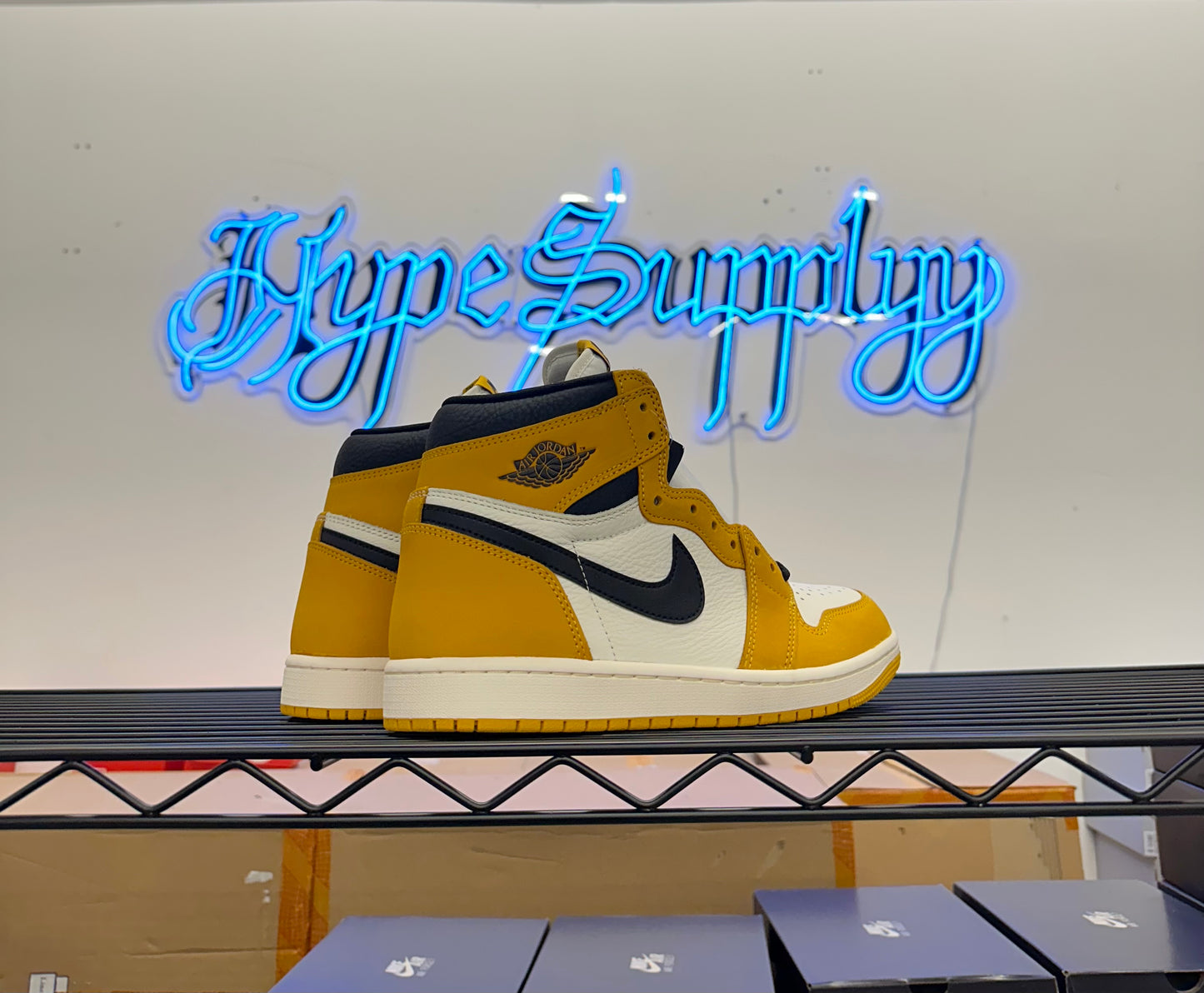 Jordan Retro 1 High ‘Yellow ochre) DZ5485-701 (Men’s)