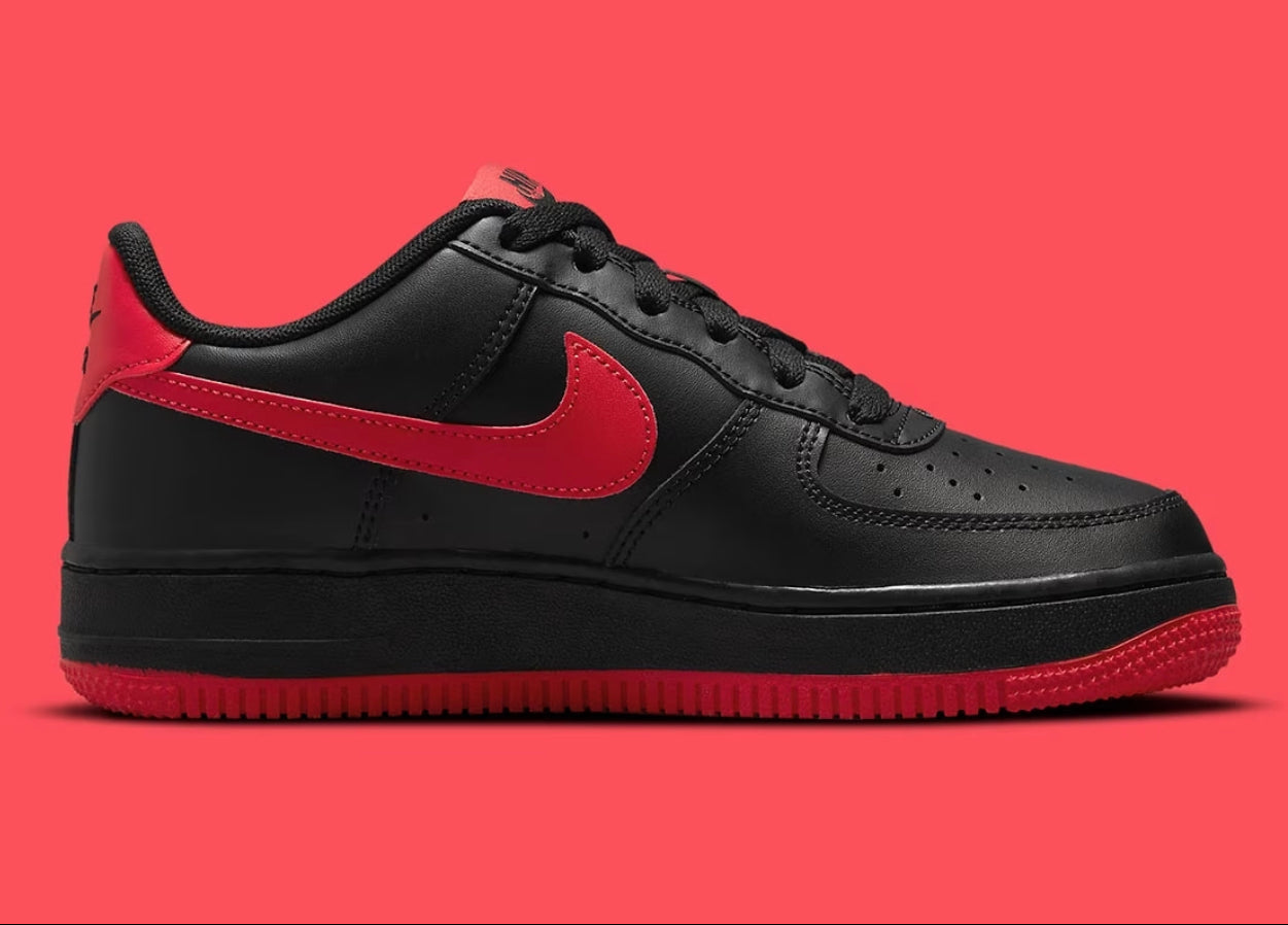 Nike Air Force 1 Bred Low