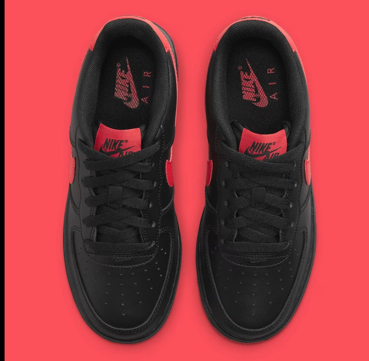 Nike Air Force 1 Bred Low