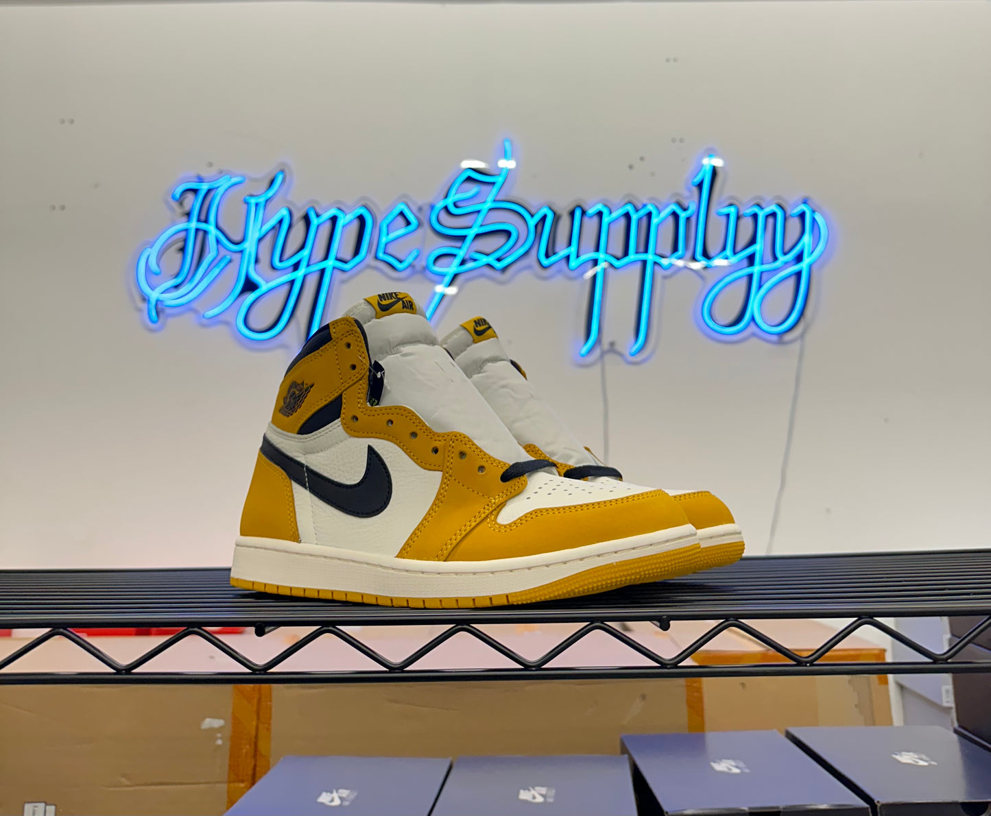 Jordan Retro 1 High ‘Yellow ochre) DZ5485-701 (Men’s)