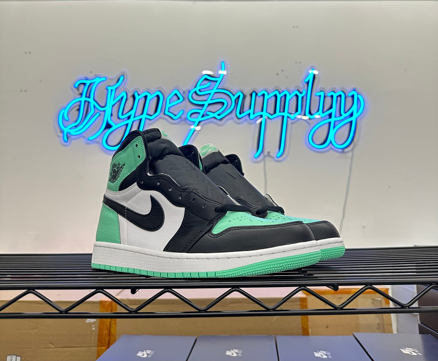 Jordan Retro 1 High OG ‘Green Glow’ DZ5485-130 (Men’s)