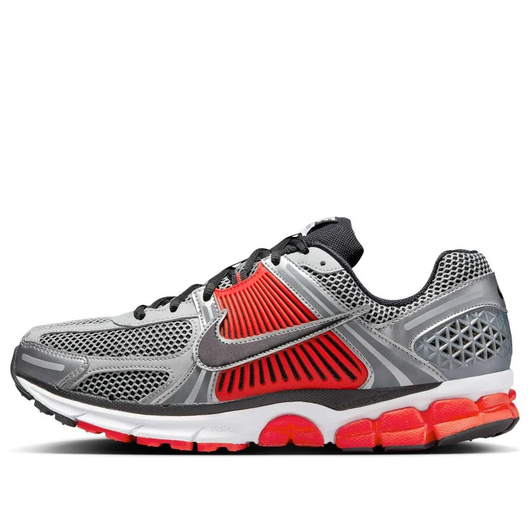 Air Zoom Vomero 5 'Bright Crimson Metallic Silver'
