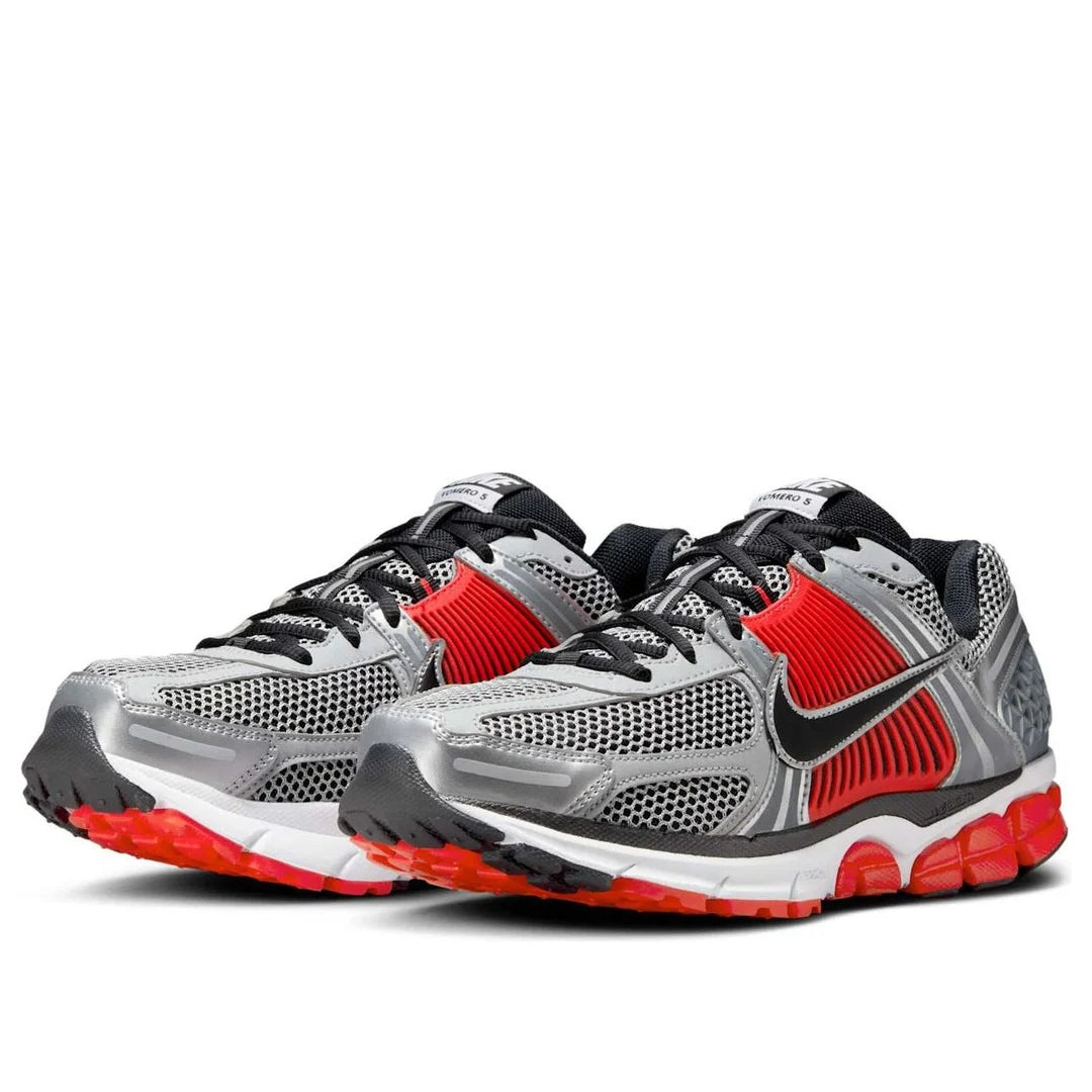 Air Zoom Vomero 5 'Bright Crimson Metallic Silver'