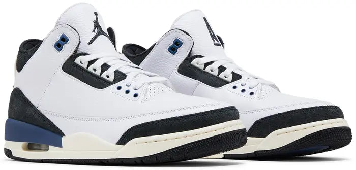 A MA MANIÉRE X JORDAN 3 RETRO OG SP 'DIFFUSED BLUE’